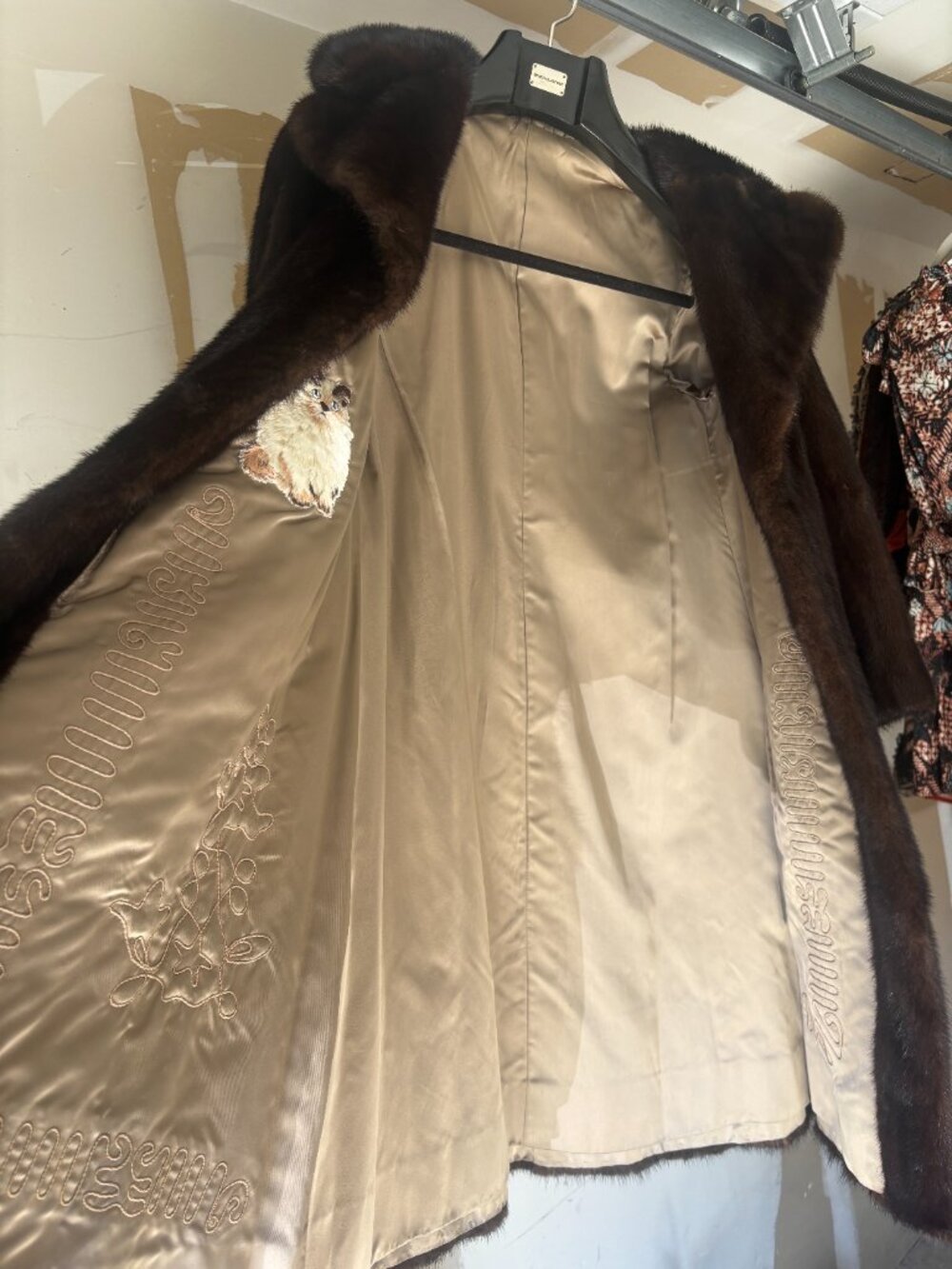 Vintage Mink Fur coat - Picture 3 of 7